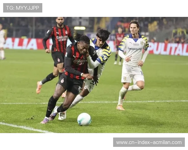 AC米兰角球进攻模板多样化,球员轮流担任罚球手 AC米兰角球进攻模板多样化,球员轮流担任罚球手